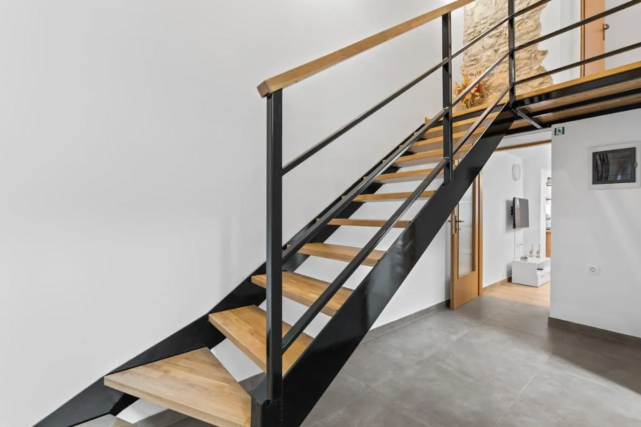 Apartment Apartman Zuzic Novigrad