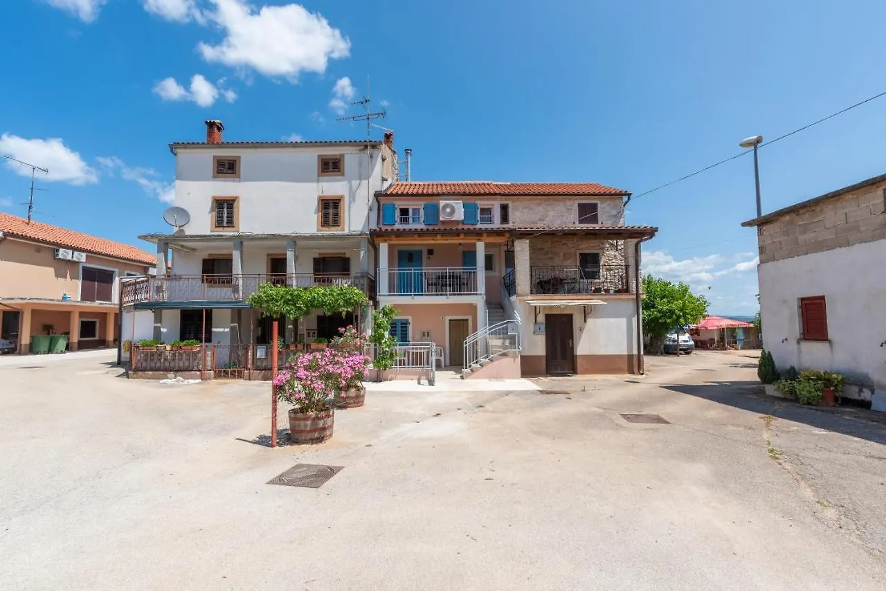 Apartment Apartman Zuzic Novigrad