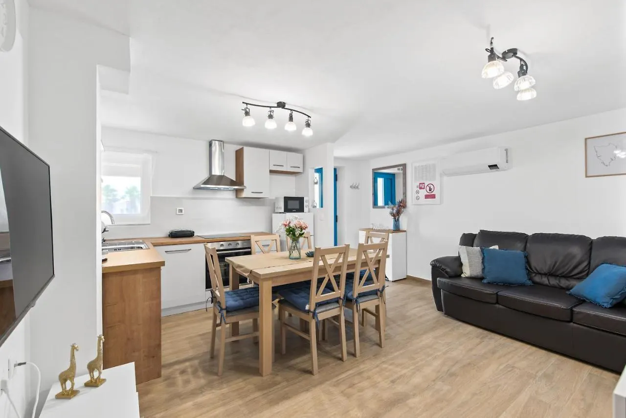 Apartman Zuzic Novigrad  0*, Novigrad (Istria) Croatia
